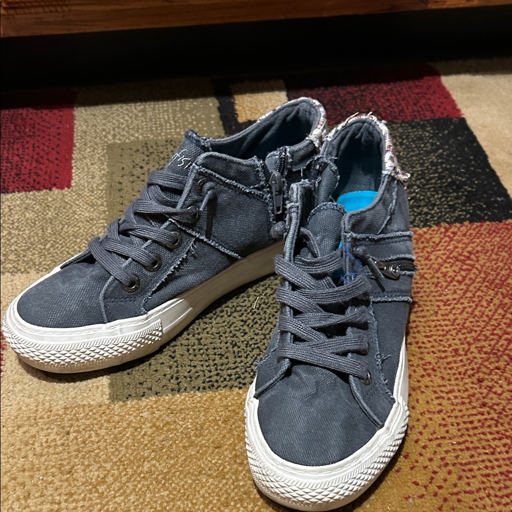 Blowfish Charcoal Gray Women's Sneakers